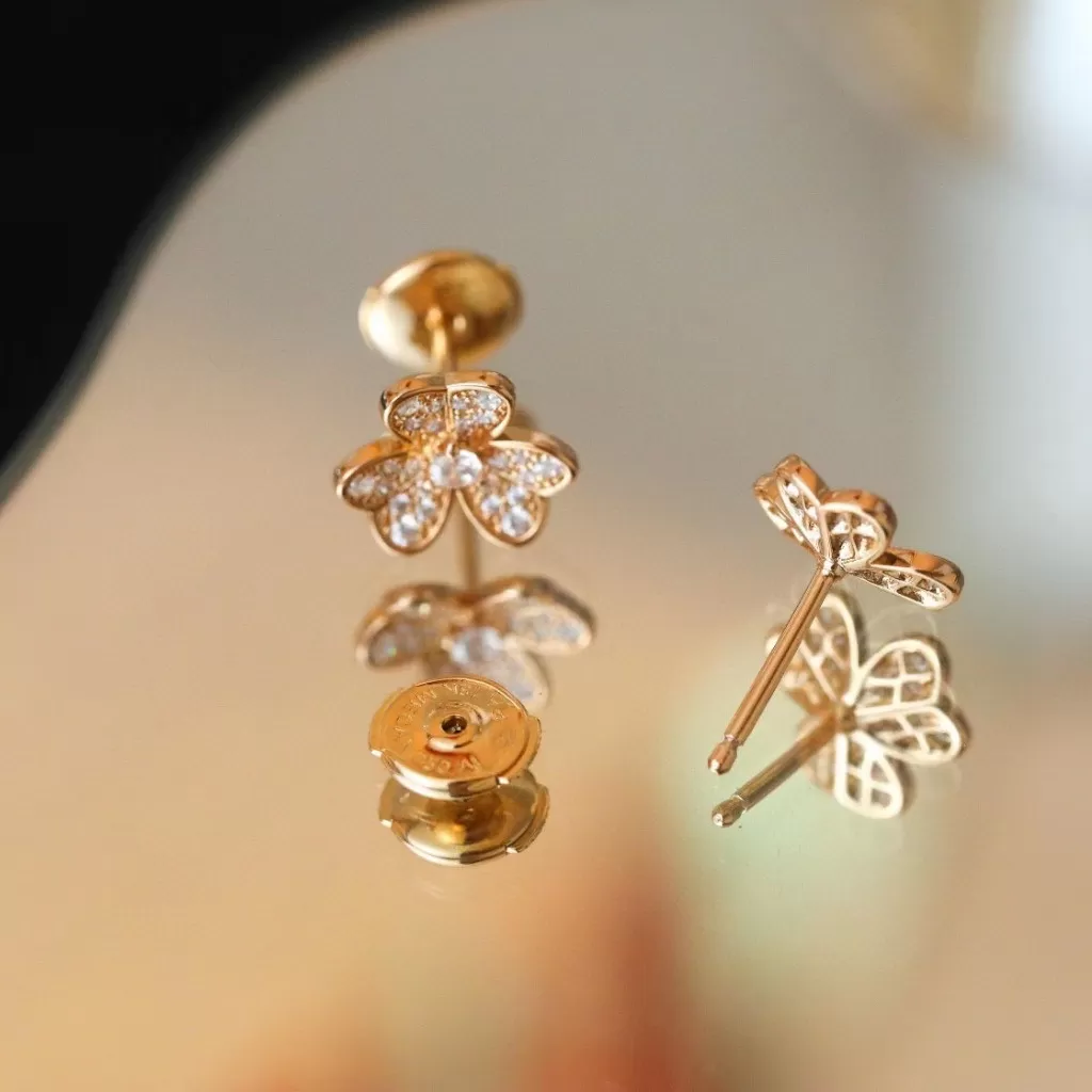 khuyên tai nữ Vancleef v01 04