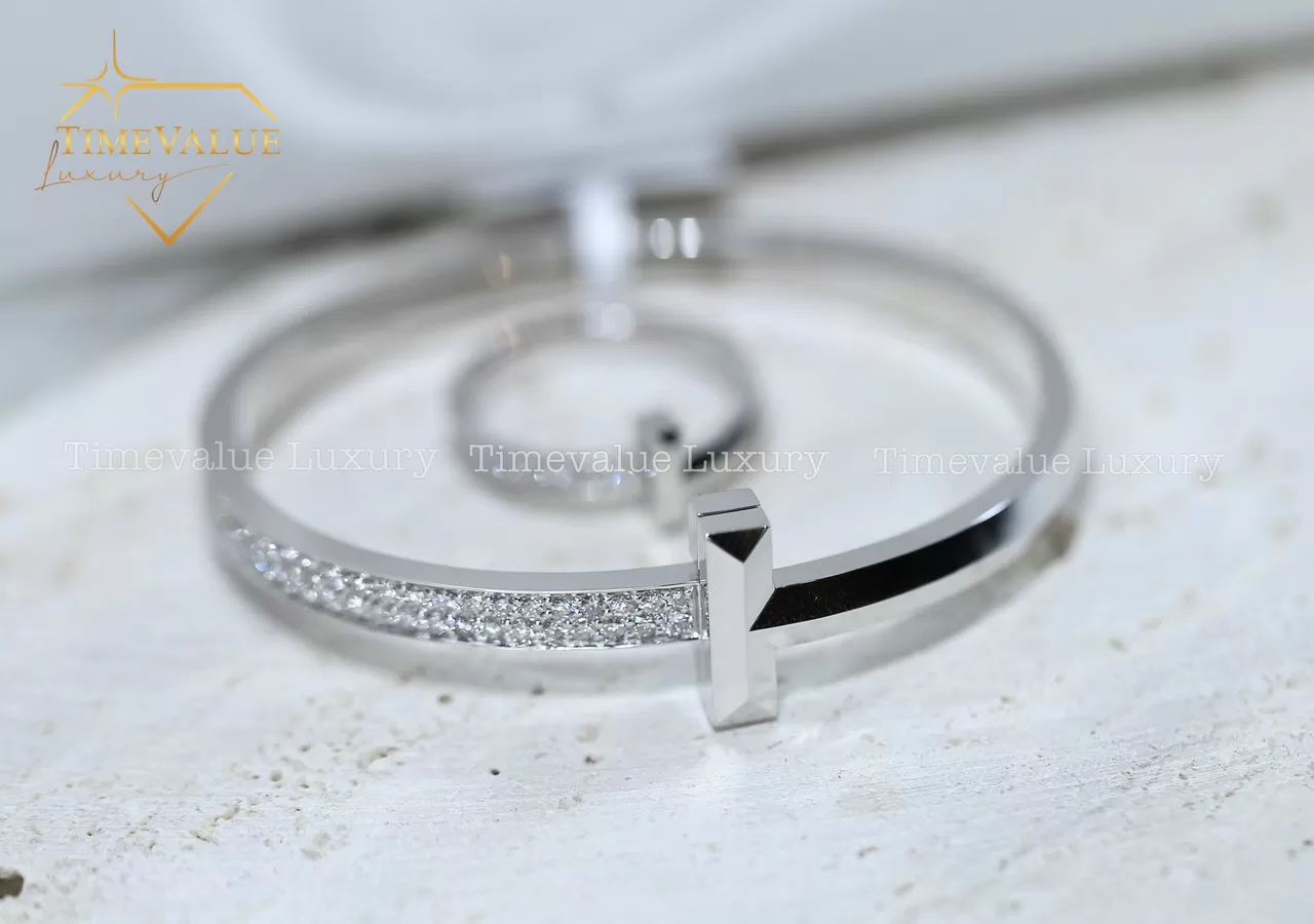 Lắc tiffany T1 Wide Diamond Hinged Bangle