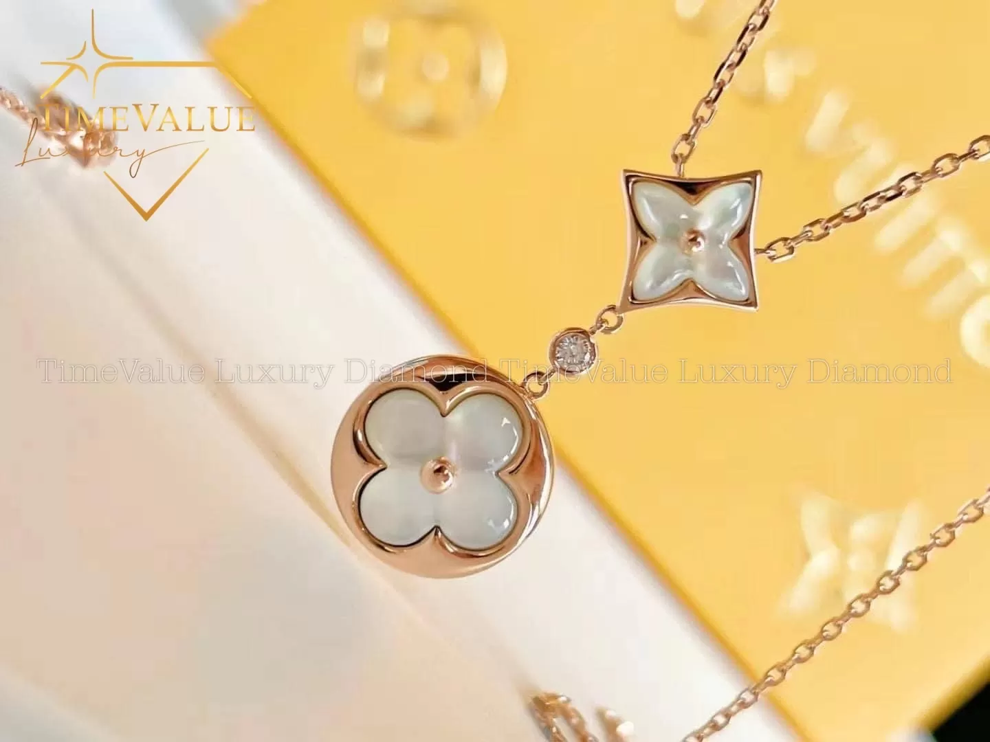 Idylle Blossom Lv Pendant