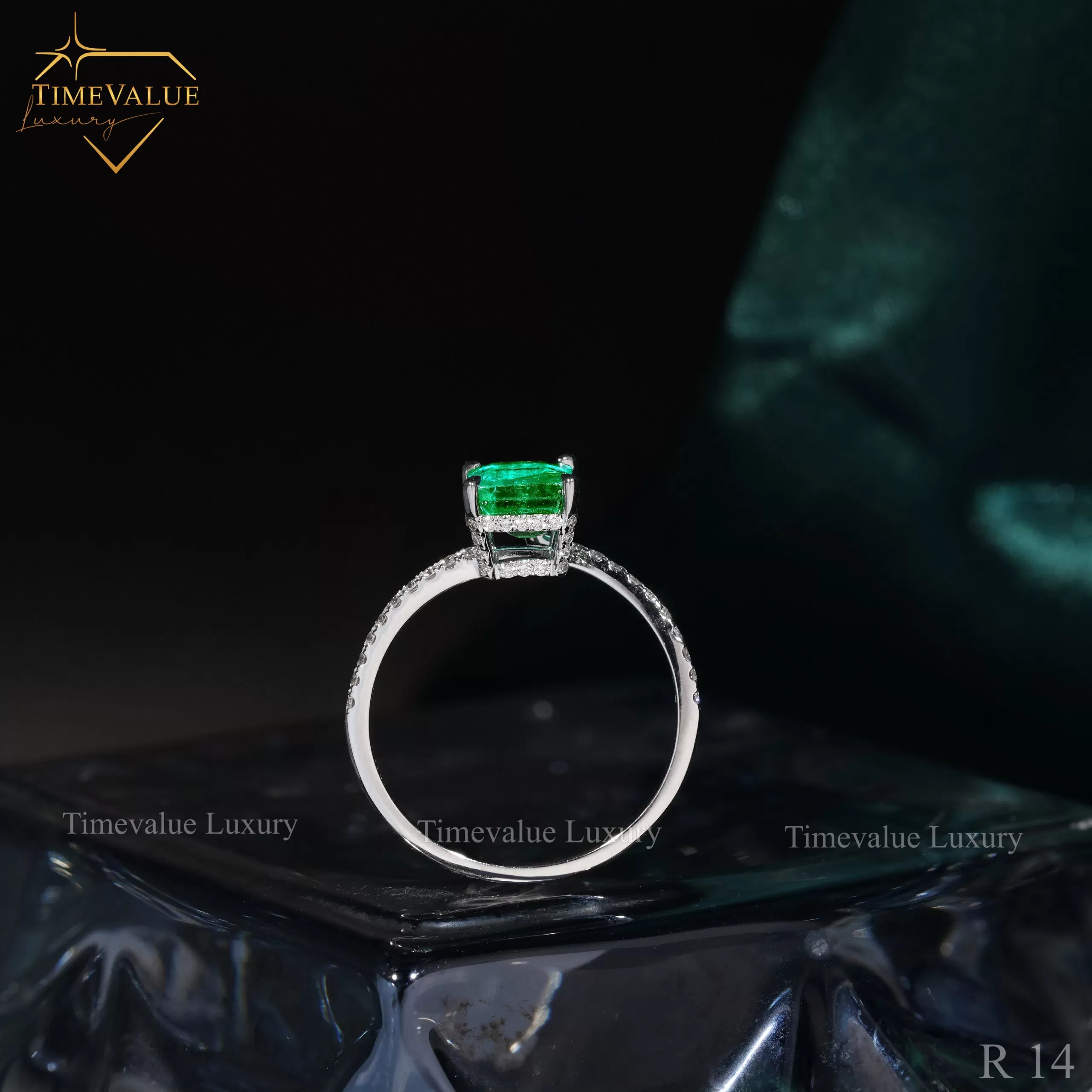 Nhẫn Kim cương Nữ gắn đá Emerald R14 04