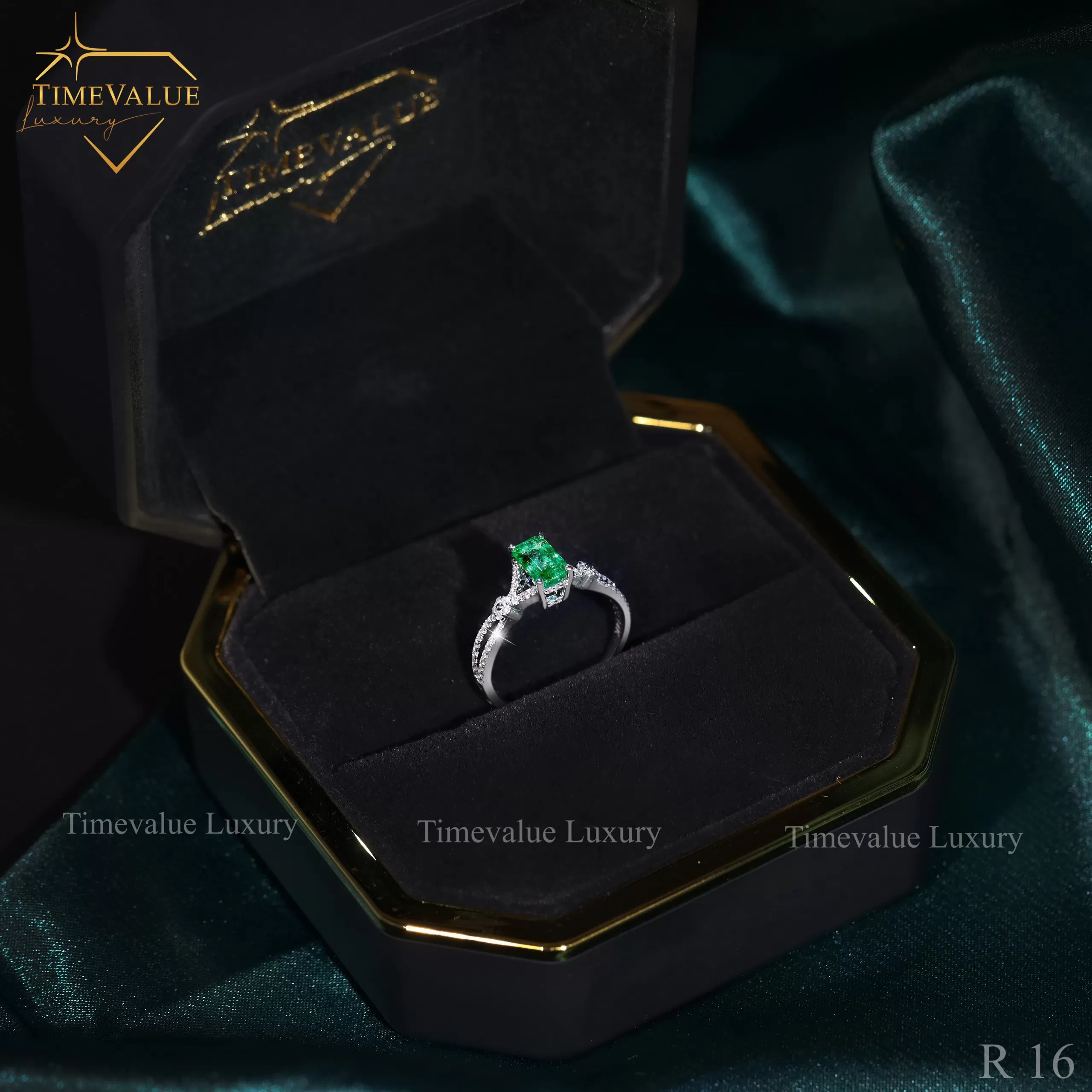 Nhẫn Kim cương Nữ gắn đá Emerald R16