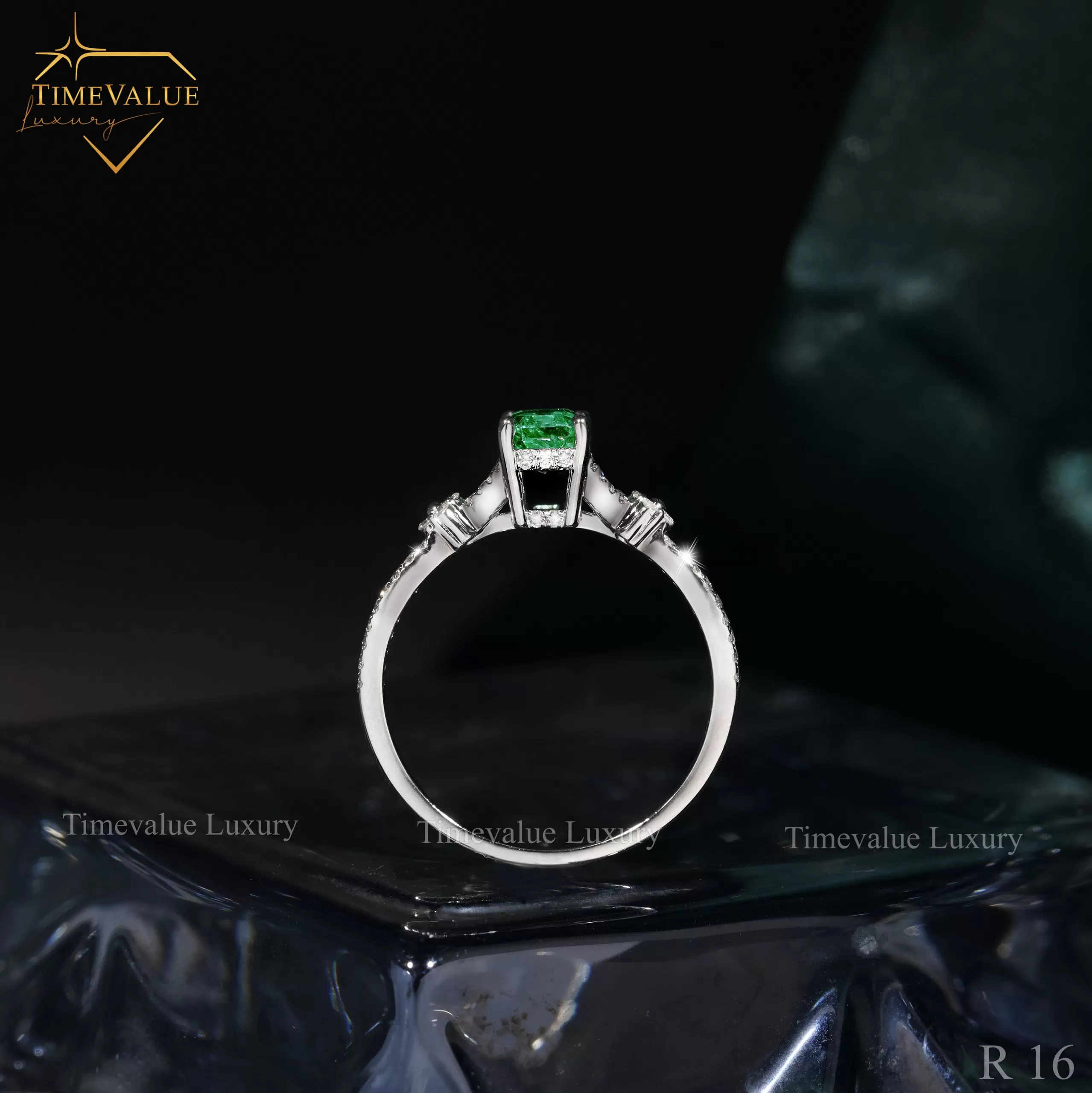 Nhẫn Kim cương Nữ gắn đá Emerald R16 04